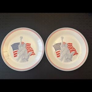 Statue of Liberty CORELLE by Corning Plates 1991 Vintage set of 2